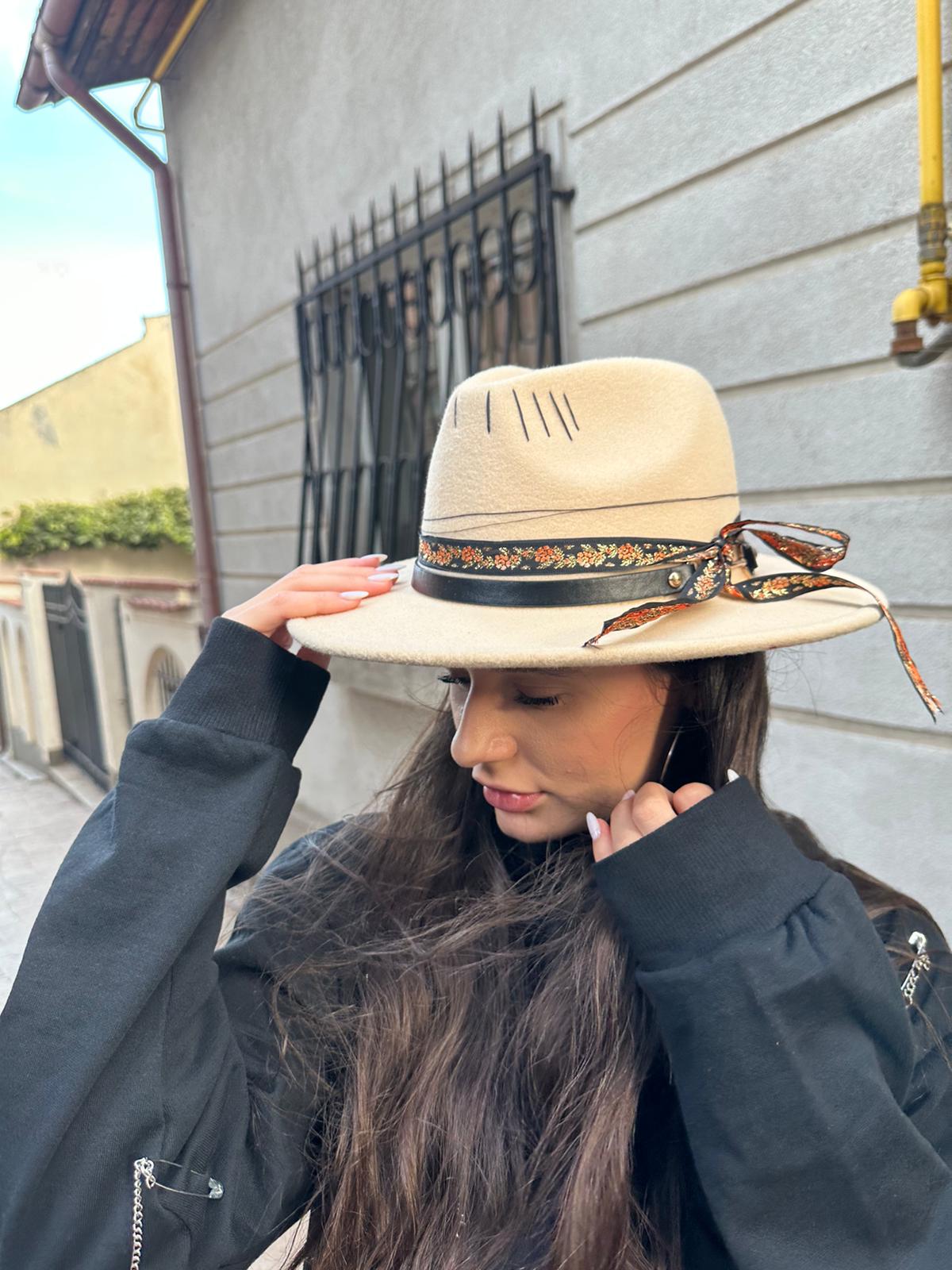 Creative Hat - Handpainted Exclusive - Allabout_painting