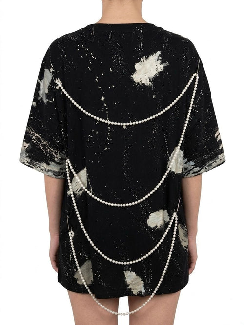 Tricou pictat manual accesorizat cu ace și perle - Allabout_painting